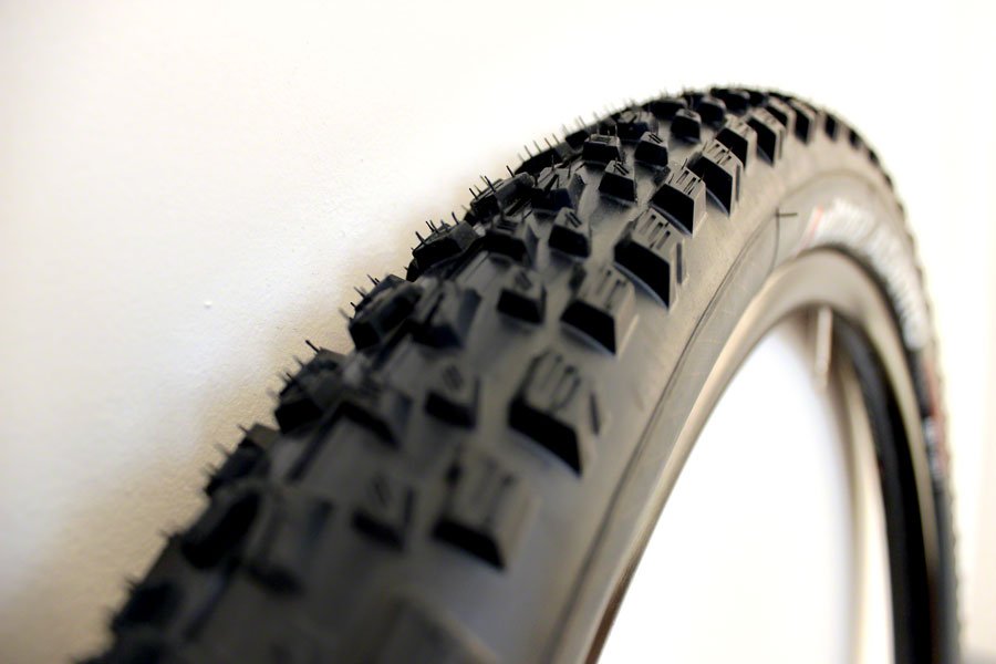 Vittoria Agarro Tire - 27.5 x 2.6 Tubeless Folding Black/Anthracite TNT G2.0 - The Lost Co. - Vittoria - TR3557 - 8022530020879 - -