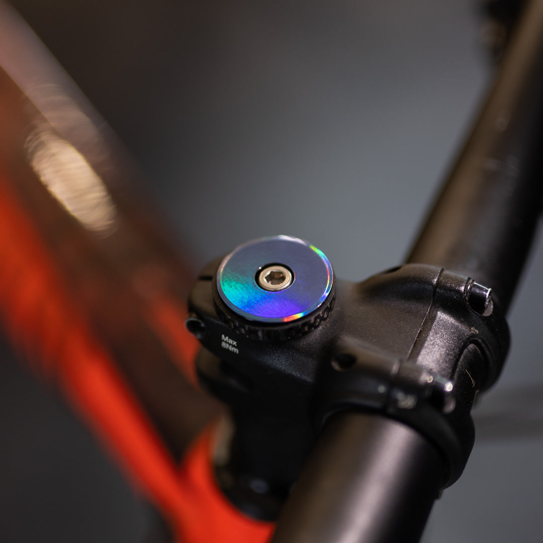 Chill Chrome - Holographic Topcap